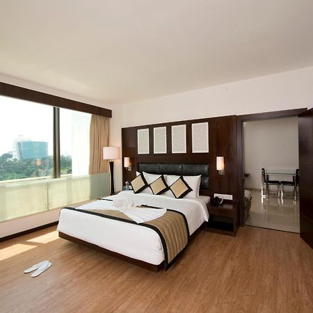 Hotel Sandy'S Tower Bhubaneswar Esterno foto
