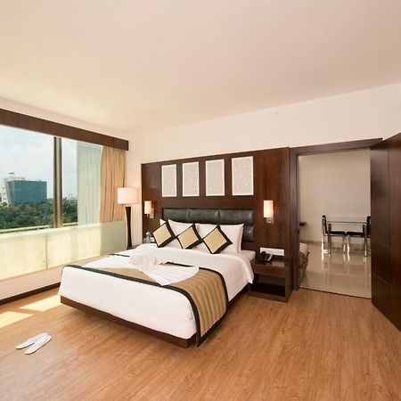 Hotel Sandy'S Tower Bhubaneswar Esterno foto