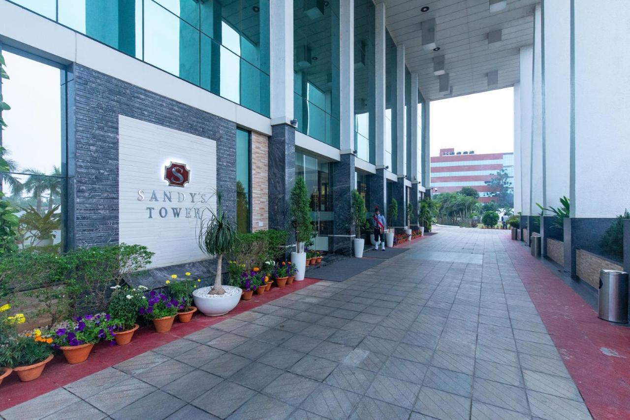 Hotel Sandy'S Tower Bhubaneswar Esterno foto