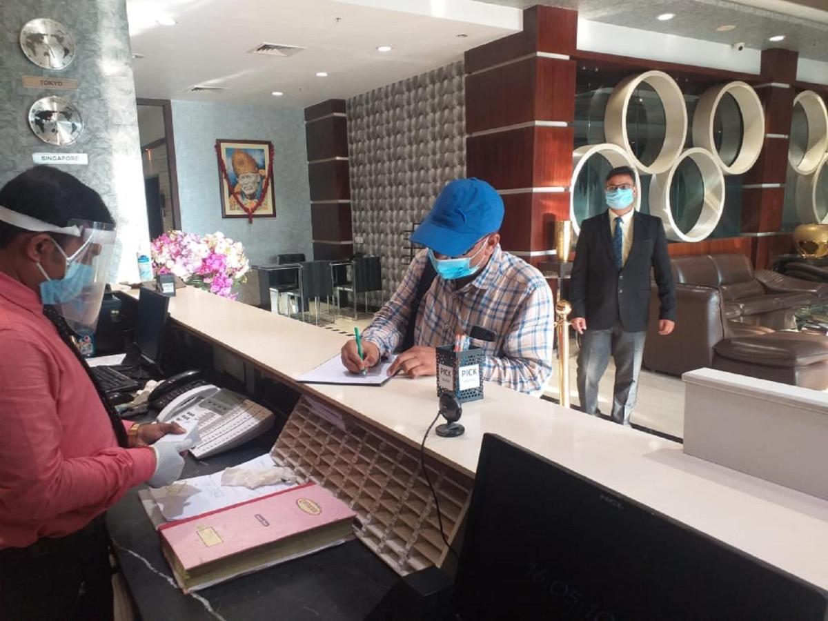 Hotel Sandy'S Tower Bhubaneswar Esterno foto