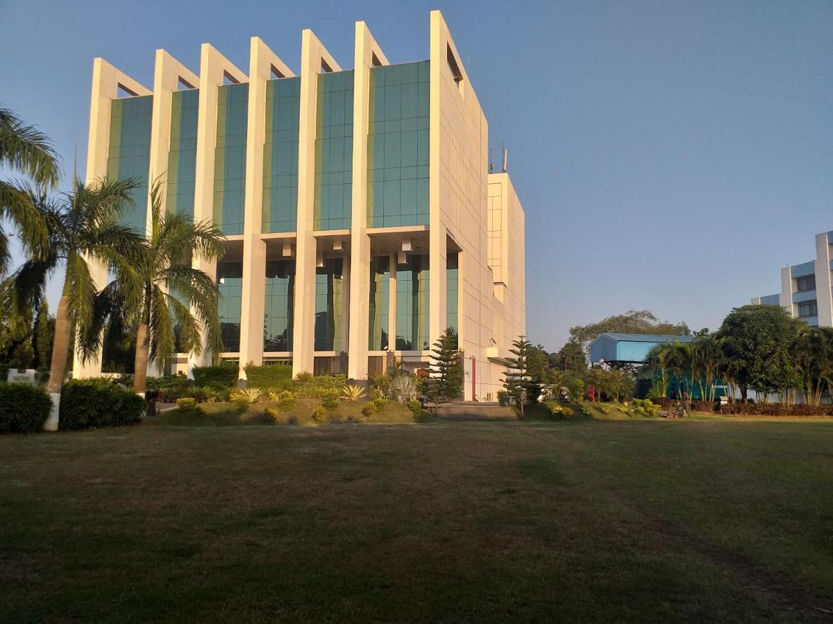 Hotel Sandy'S Tower Bhubaneswar Esterno foto