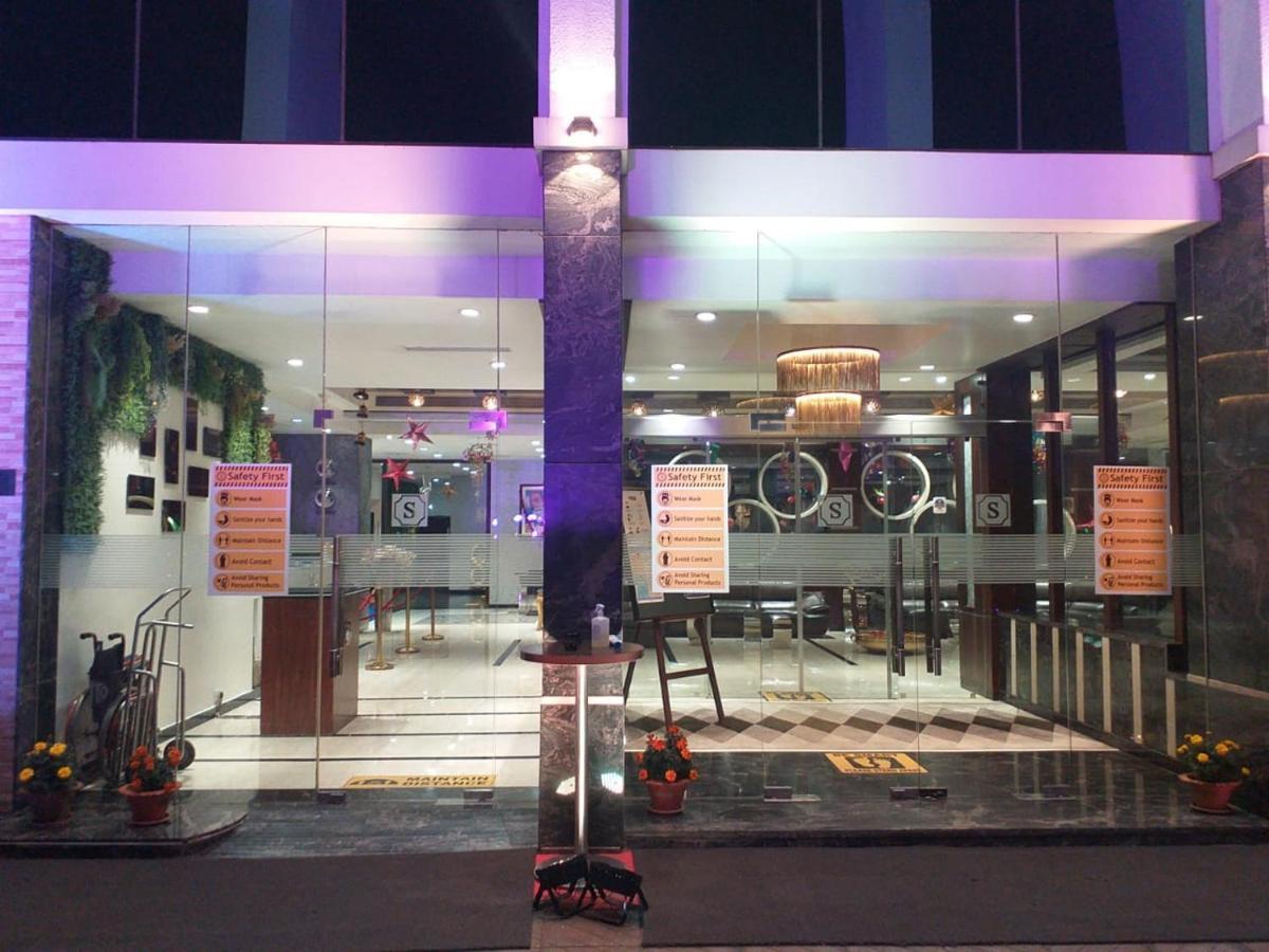 Hotel Sandy'S Tower Bhubaneswar Esterno foto