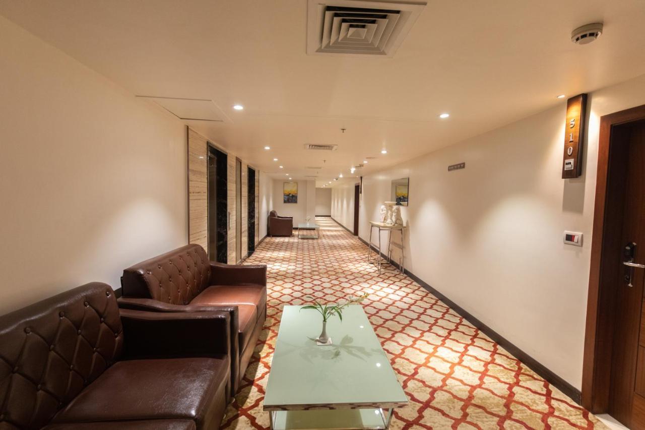 Hotel Sandy'S Tower Bhubaneswar Esterno foto