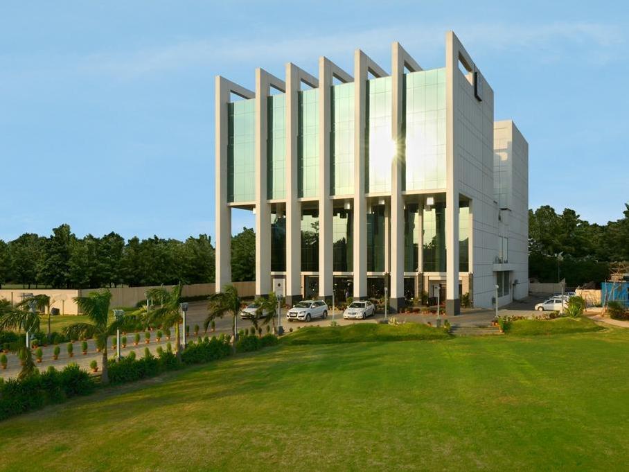 Hotel Sandy'S Tower Bhubaneswar Esterno foto