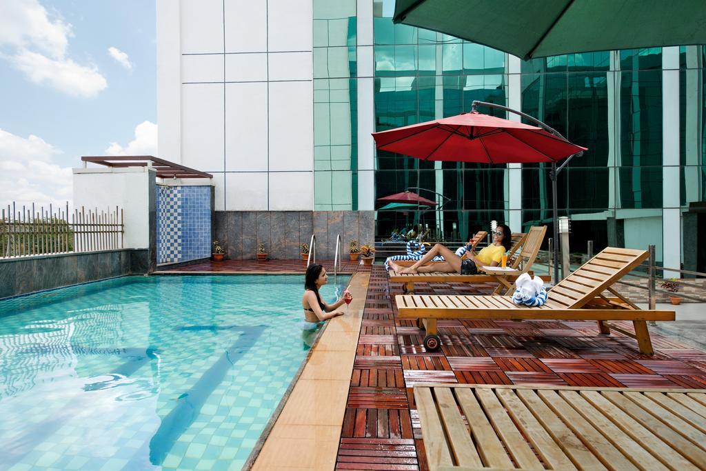 Hotel Sandy'S Tower Bhubaneswar Esterno foto