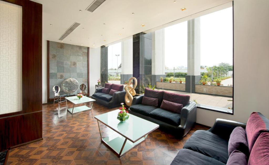 Hotel Sandy'S Tower Bhubaneswar Esterno foto