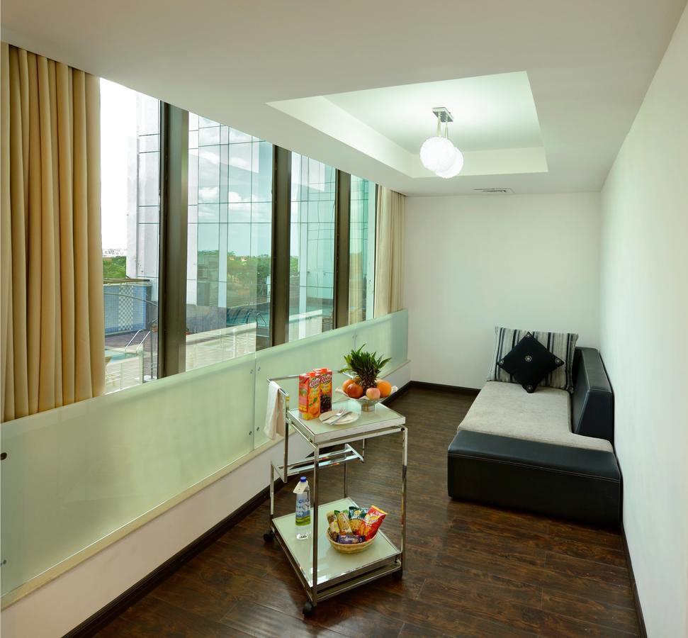 Hotel Sandy'S Tower Bhubaneswar Esterno foto